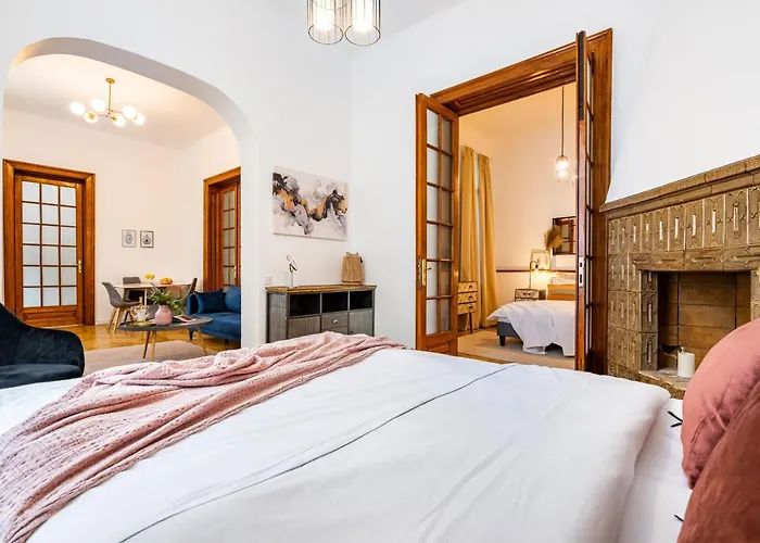 2br Blue Cloud In The Centre * Bucharest