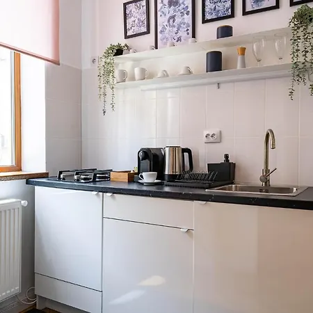 Apartment 2br Blue Cloud In The Centre Bucharest