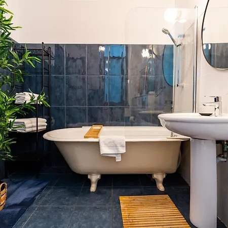 2br Blue Cloud In The Centre * Bucharest