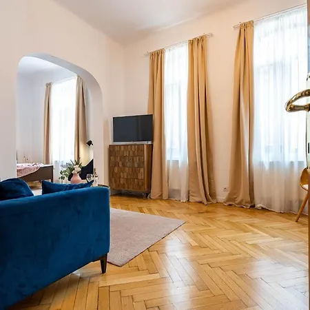 Apartment 2br Blue Cloud In The Centre Bucharest